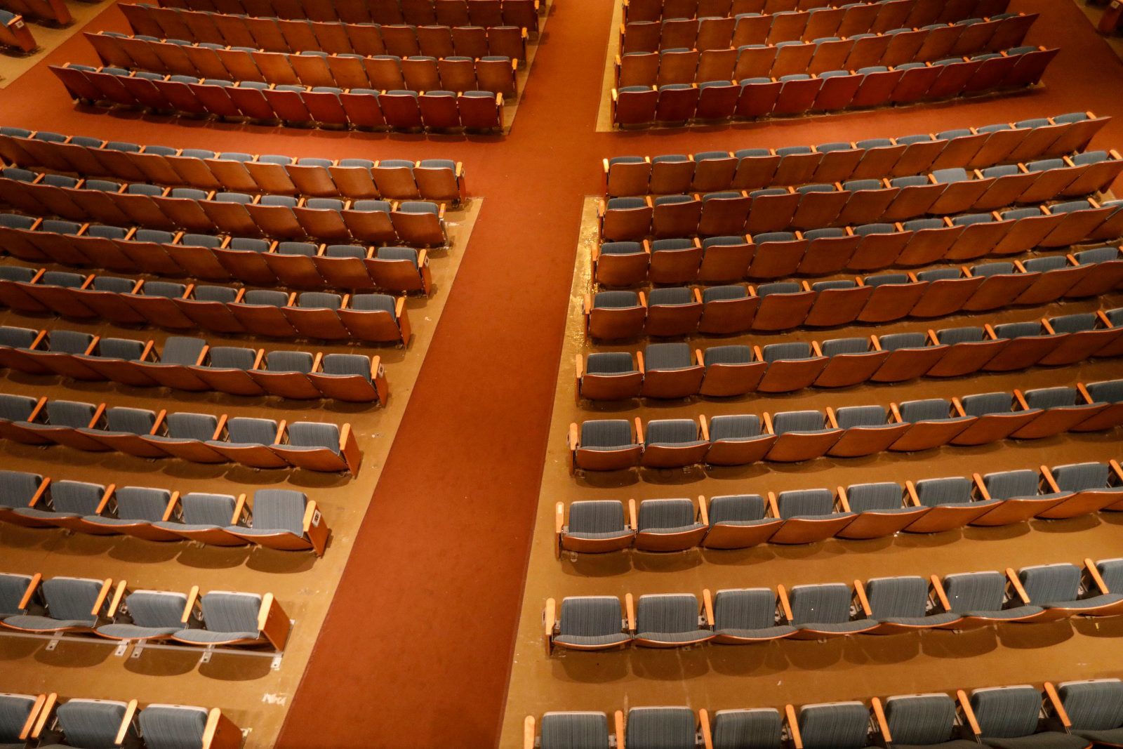 A Closer Look: In Kleinhans Music Hall, architecture that suggests music